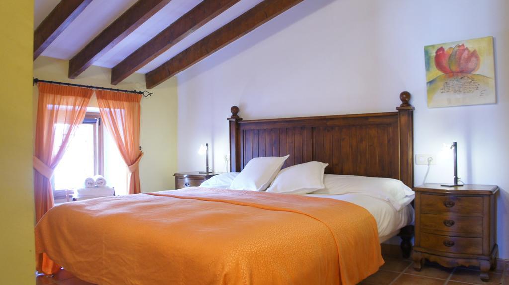 Petit Hotel Alaró Buitenkant foto