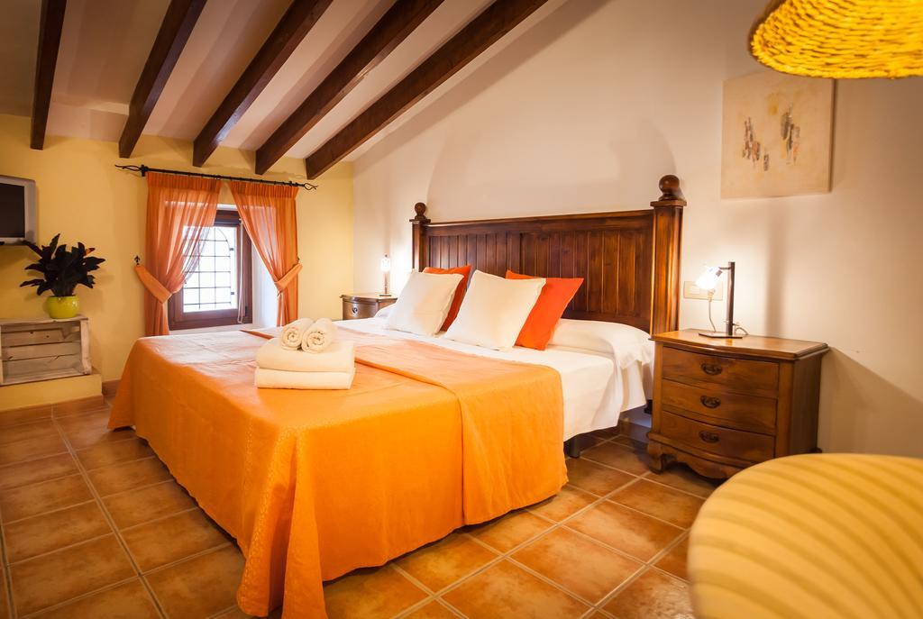 Petit Hotel Alaró Buitenkant foto