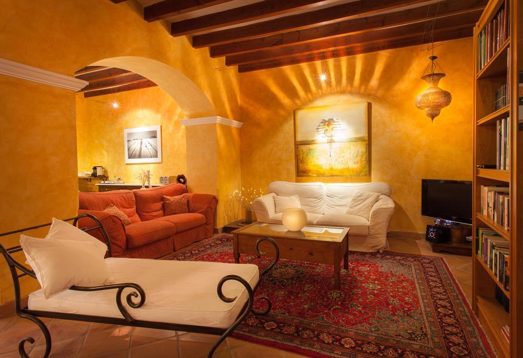 Petit Hotel Alaró Buitenkant foto